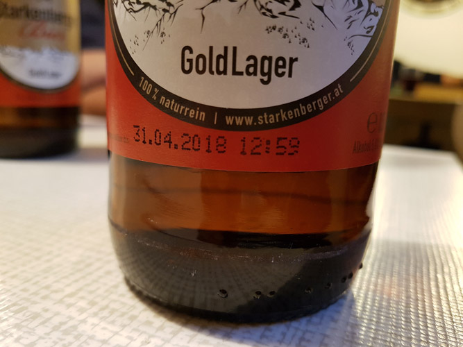 Bierflasche mit dem unmöglichem Ablaufdatum 31.04.2018